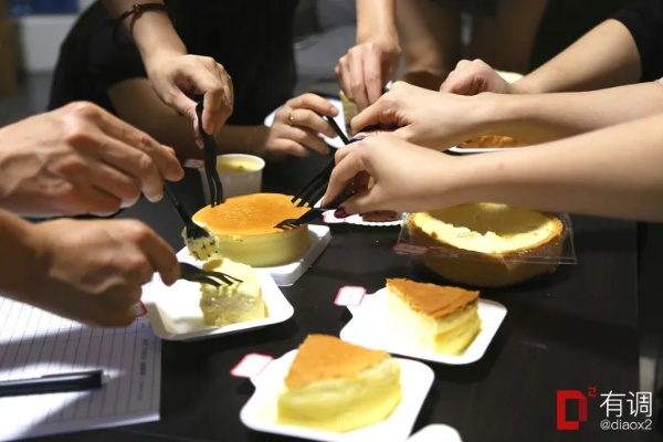 罗昊尝蛋糕，一场味蕾的盛宴，揭秘蛋糕界的网红品牌