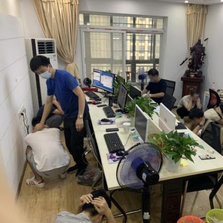 小程序自建服务器VS租赁服务器，哪种选择更适合你？