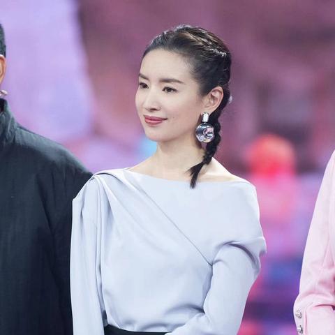董洁倾情推荐！蛋糕耳环品牌大盘点，美到让人心动！