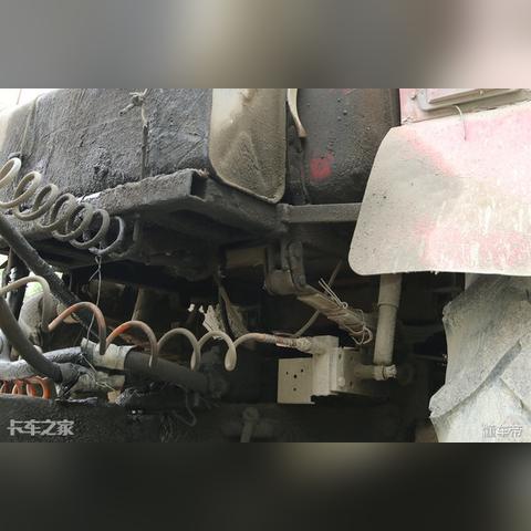 不同品牌铁锈红油漆对比评测，效果、耐用性与性价比一览