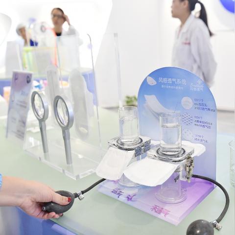 卫生巾品牌组合战略定位，多品牌策略下的差异化竞争