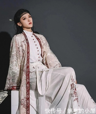 重工刺绣汉服，传统工艺与现代审美的完美融合