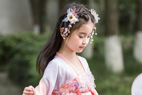 汉服界的小清新，孩子穿汉服，哪个品牌值得推荐？