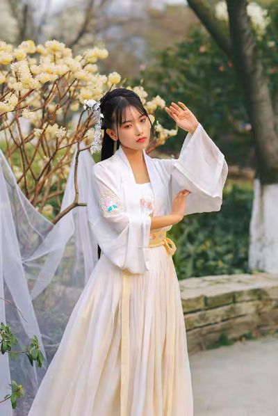 大码汉服大衣品牌推荐，为丰满身形添一抹古典韵味