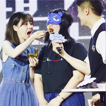 轻盈舞动，舒适相伴—推荐几款薄款成人白色舞蹈袜子品牌
