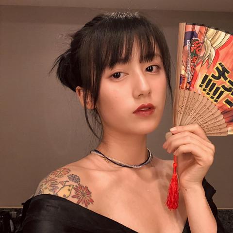 舞蹈修图师必备，盘点五大热门修图软件品牌及使用技巧