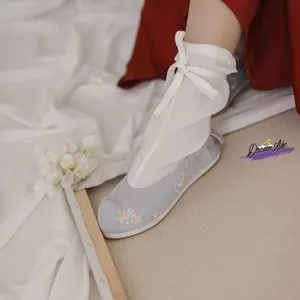 夏季必备！盘点几款受欢迎的汉服女款袜子品牌