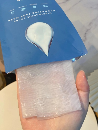 水滴面膜，如水般润泽，呵护你的美丽肌肤