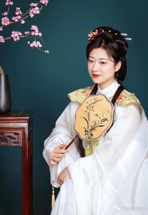 探寻霜花之美—揭秘汉服品牌中的霜花元素