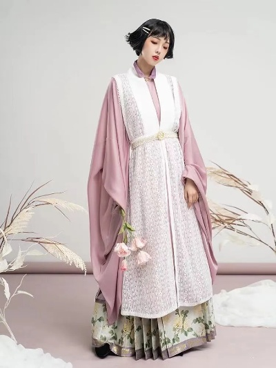 探寻质感与剪裁并重的汉服品牌—品质生活新选择