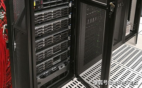 万人在线的服务器租赁费