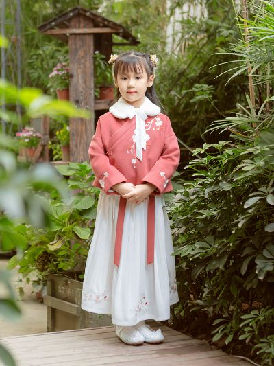 冬日童趣,大童汉服女装品牌的温暖与传承 冬日童趣,大童汉服女装品牌的温暖与传承