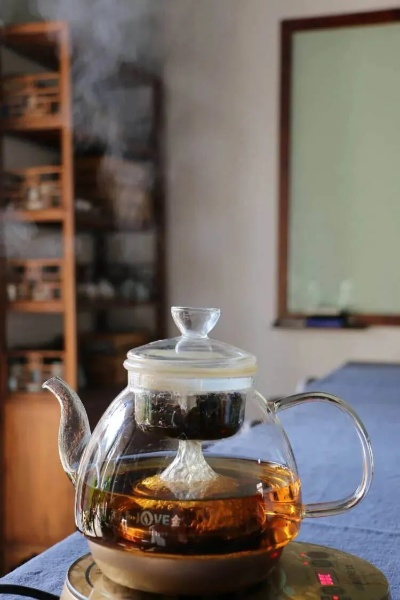 新疆煮茶选茶叶全攻略，品牌推荐+实用技巧+真实案例